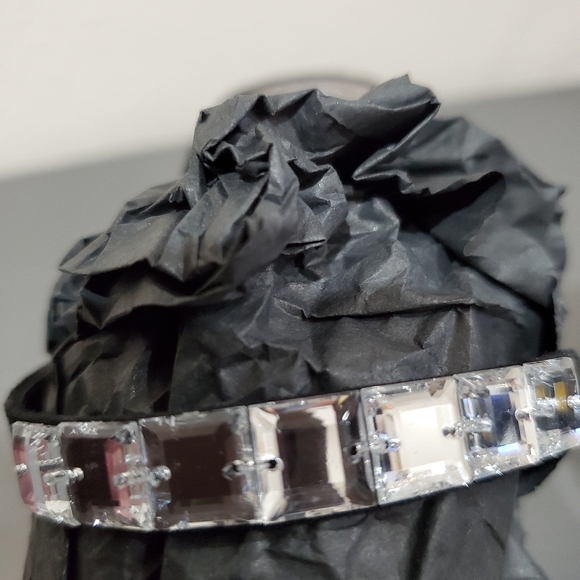 Donald J Pliner Callie Black suede Size 6.5 Mule style heels - Picture 16 of 16